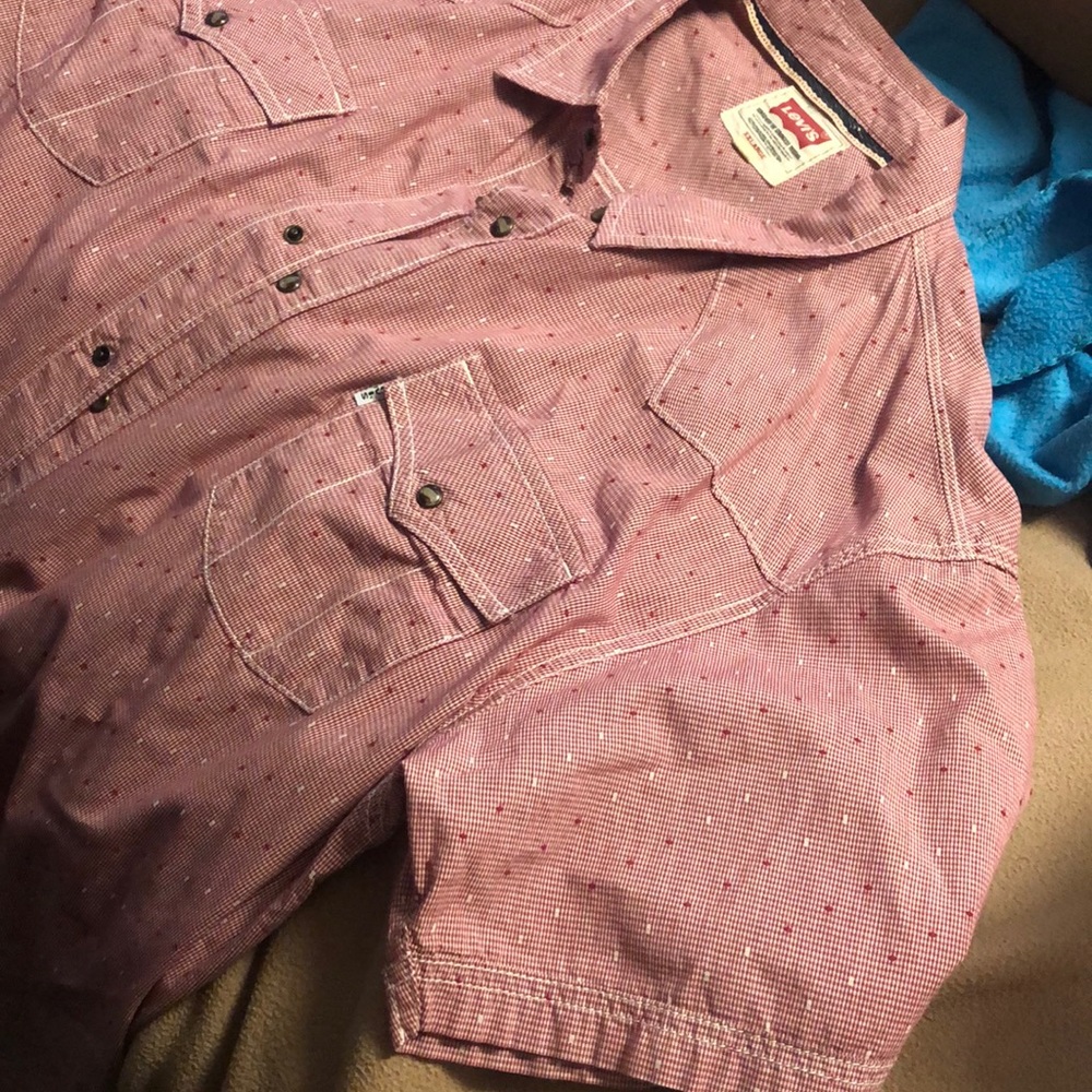 Levi’s button down